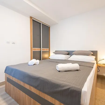 Hektor Apartamento *